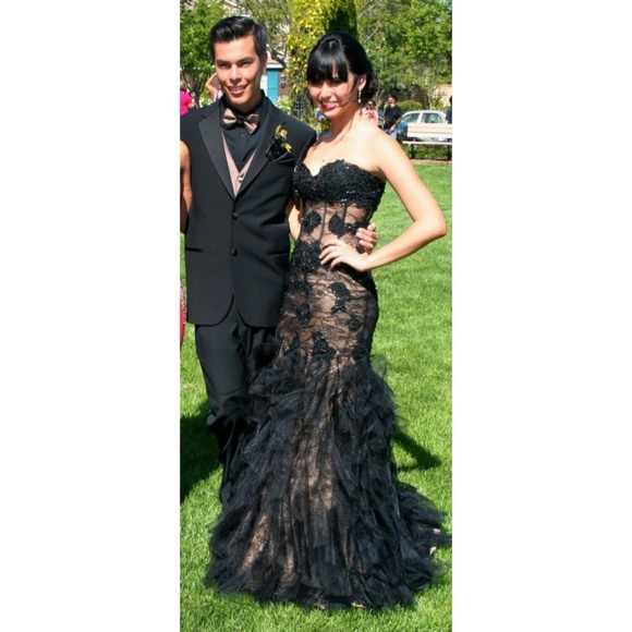 Prom/Evening/Pageant Gown - Picture 2 of 5